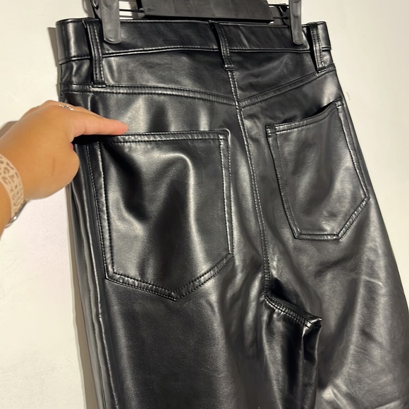 Abercrombie & Fitch Black Vegan Leather 90s Ultra High Rise Straight Leg Pants - Picture 8 of 10